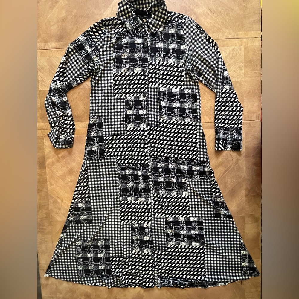 Attitudes by Renee Black & White Patchwork Dress | Size M